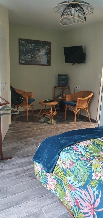 Hotel Restaurant Du Commerce Пуленвиль Экстерьер фото