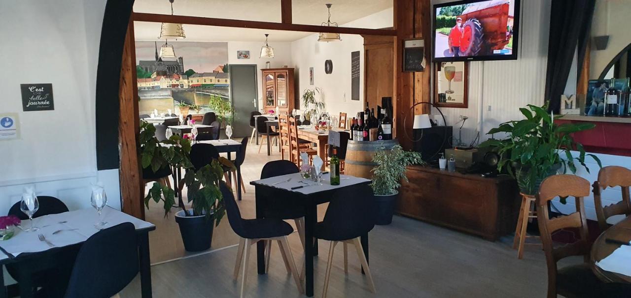 Hotel Restaurant Du Commerce Пуленвиль Экстерьер фото